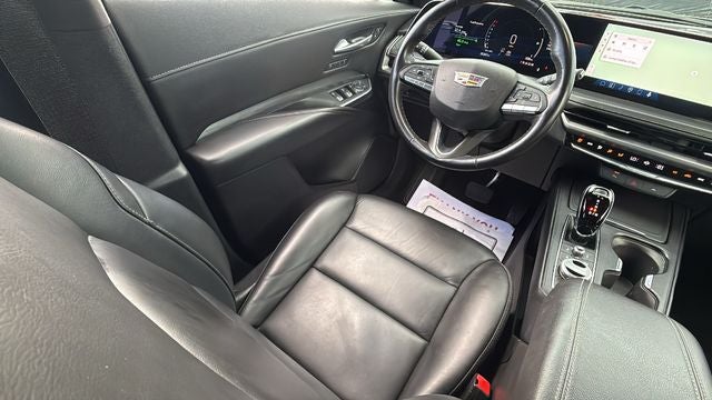 2025 Cadillac XT4 FWD Premium Luxury