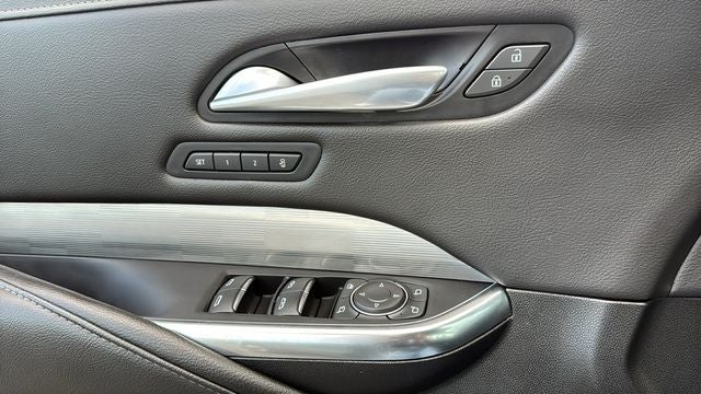 2025 Cadillac XT4 FWD Premium Luxury
