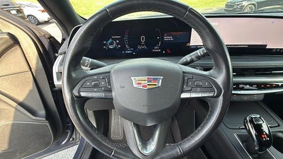 2024 Cadillac XT4 FWD Premium Luxury