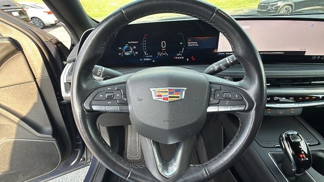2024 Cadillac XT4 FWD Premium Luxury