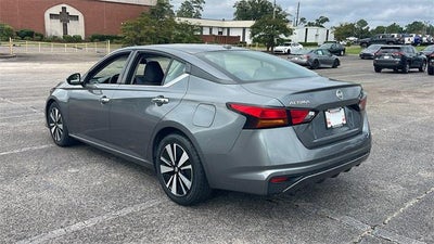 2021 Nissan Altima SV FWD
