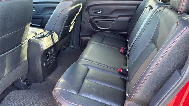 2022 Nissan TITAN Crew Cab PRO-4X 4x4