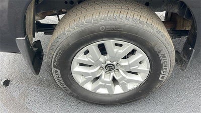 2023 Nissan Frontier Crew Cab SV 4x2