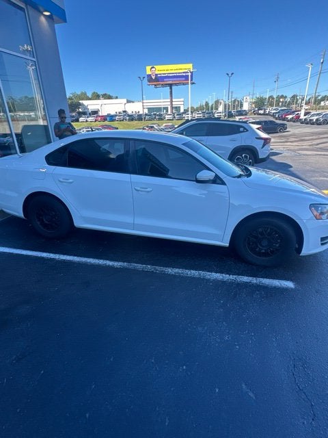2014 Volkswagen Passat 1.8T S