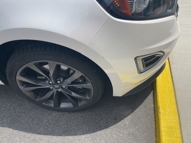 2015 Ford Edge Sport