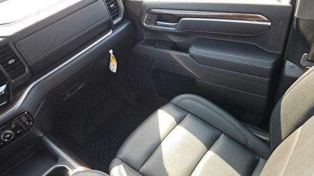 2025 Chevrolet Silverado 2500HD 4WD Crew Cab Standard Bed LT