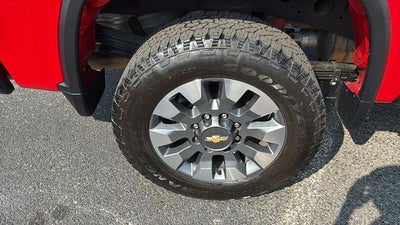 2025 Chevrolet Silverado 2500HD 4WD Crew Cab Standard Bed Custom