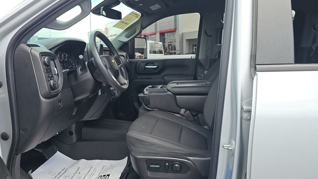 2022 Chevrolet Silverado 2500HD 4WD Crew Cab Standard Bed Custom