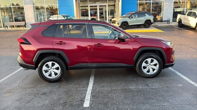 2019 Toyota RAV4 LE