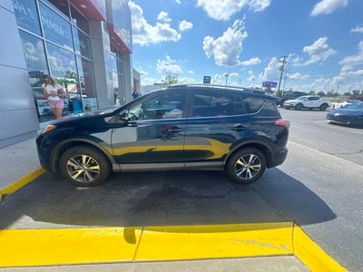 2017 Toyota RAV4 XLE
