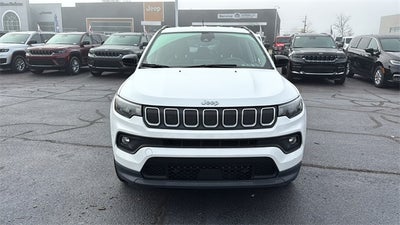 2022 Jeep Compass Latitude FWD