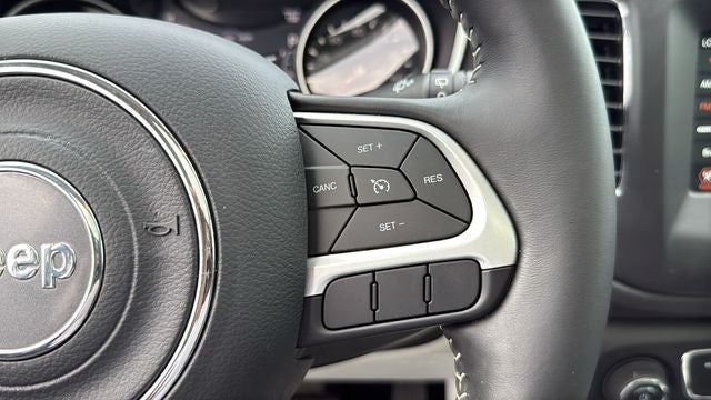 2018 Jeep Compass Latitude FWD