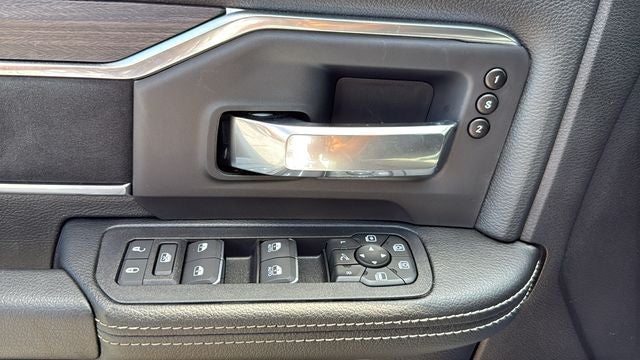 2026 RAM 2500 Laramie Crew Cab 4x4 6'4' Box