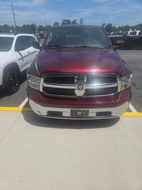 2020 RAM 1500 Classic Tradesman Crew Cab 4x2 5'7' Box