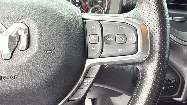2025 RAM 2500 Tradesman Crew Cab 4x4 6'4' Box