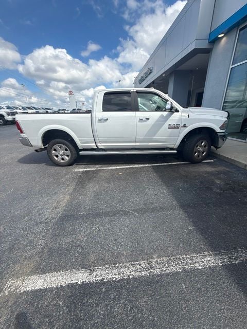 2017 RAM 2500 Laramie Crew Cab 4x4 6'4' Box