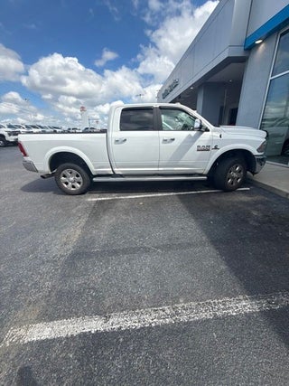 2017 RAM 2500 Laramie Crew Cab 4x4 6'4' Box