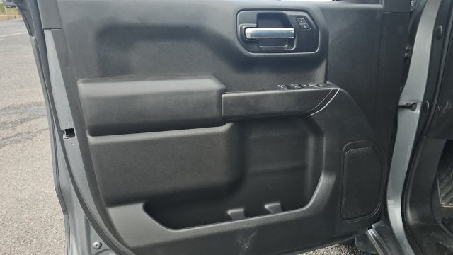 2021 Chevrolet Silverado 1500 2WD Crew Cab Short Bed Custom