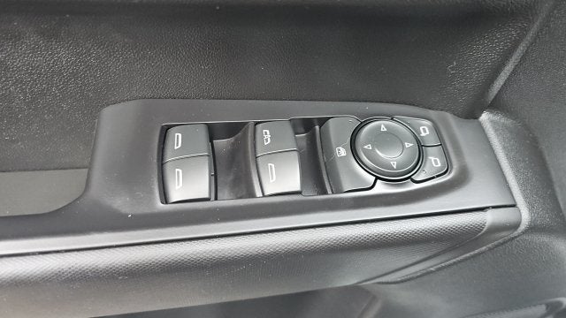 2021 Chevrolet Silverado 1500 2WD Crew Cab Short Bed Custom