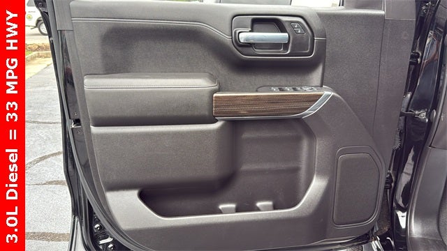 2021 Chevrolet Silverado 1500 2WD Crew Cab Short Bed RST