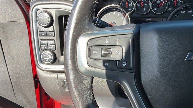 2020 Chevrolet Silverado 1500 4WD Crew Cab Short Bed RST