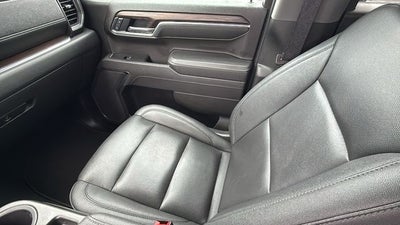 2025 GMC Sierra 1500 4WD Crew Cab Short Box SLT