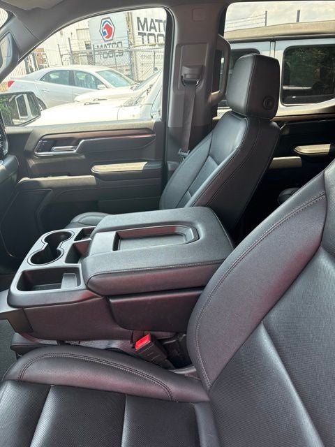 2025 GMC Sierra 1500 4WD Crew Cab Short Box SLT