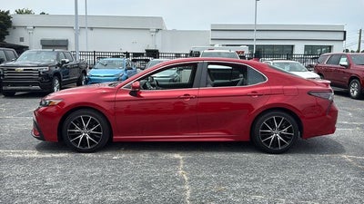 2024 Toyota Camry SE