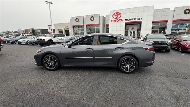 2022 Lexus ES ES 250