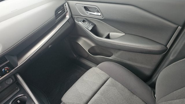 2025 Nissan Rogue SV FWD