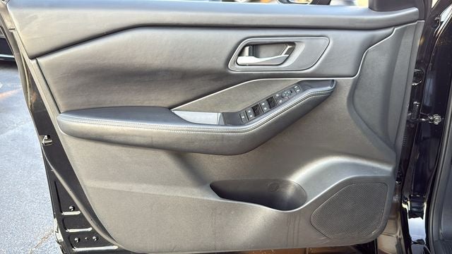 2025 Nissan Rogue SV FWD