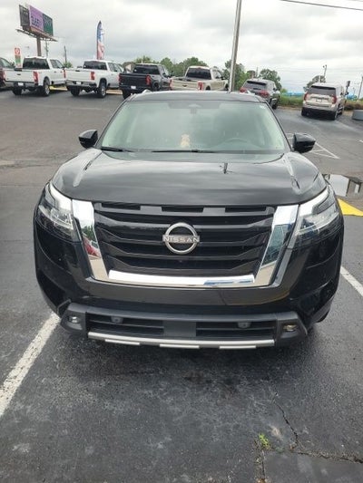 2022 Nissan Pathfinder SL 2WD