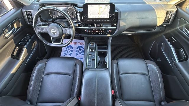 2022 Nissan Pathfinder SL 2WD