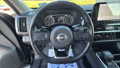 2022 Nissan Pathfinder SL 2WD