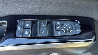 2024 Nissan Pathfinder Platinum FWD