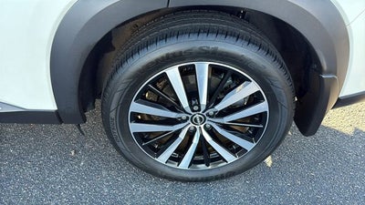 2024 Nissan Pathfinder Platinum FWD