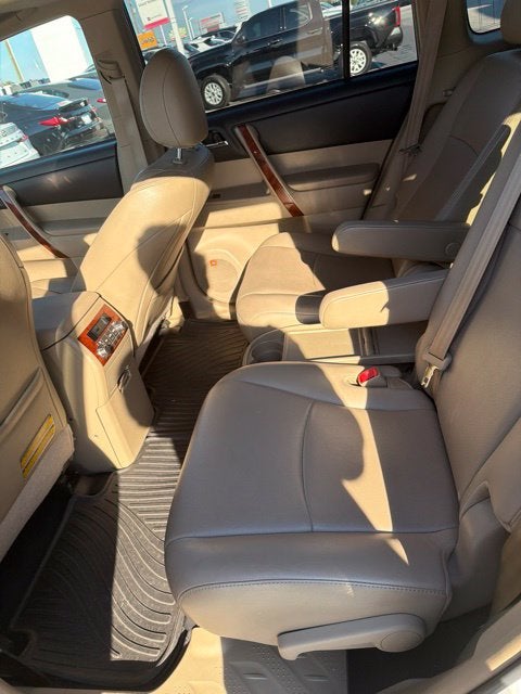 2013 Toyota Highlander Limited V6