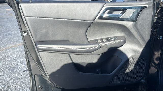 2022 Mitsubishi Outlander Base