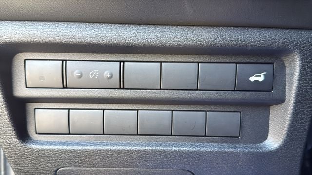 2022 Mitsubishi Outlander Base