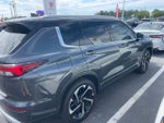 2024 Mitsubishi Outlander Base