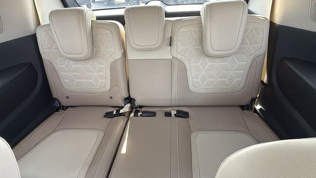 2025 Nissan Armada Platinum 2WD