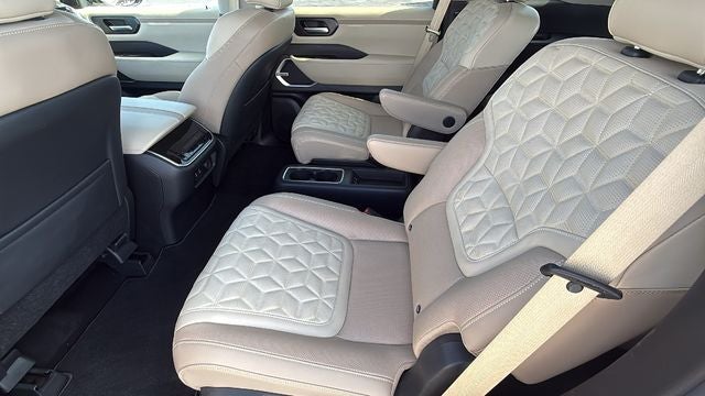 2025 Nissan Armada Platinum 2WD