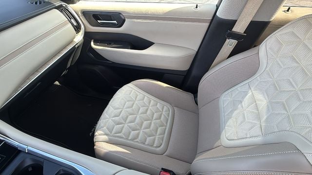 2025 Nissan Armada Platinum 2WD