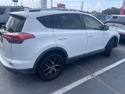 2018 Toyota RAV4 SE