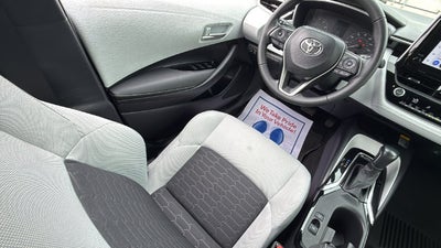 2025 Toyota Corolla Hatchback SE
