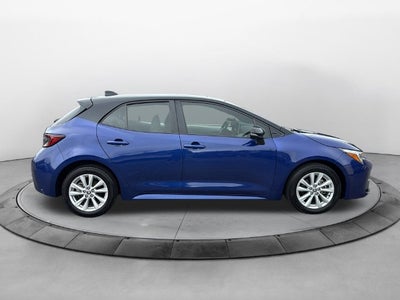 2025 Toyota Corolla Hatchback SE