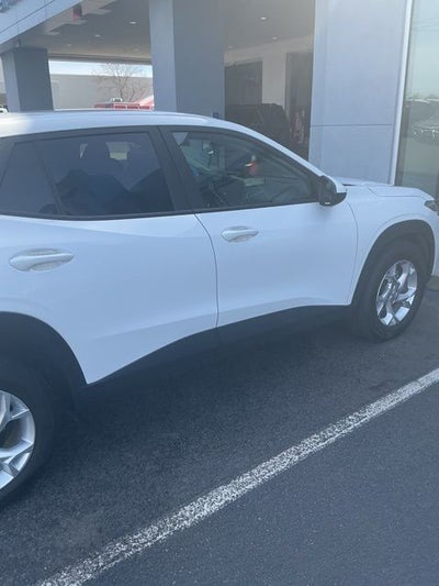 2025 Chevrolet Trax FWD LS