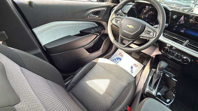 2025 Chevrolet Trax FWD LT