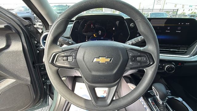 2025 Chevrolet Trax FWD LT
