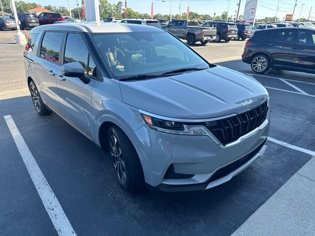 2024 Kia Carnival EX